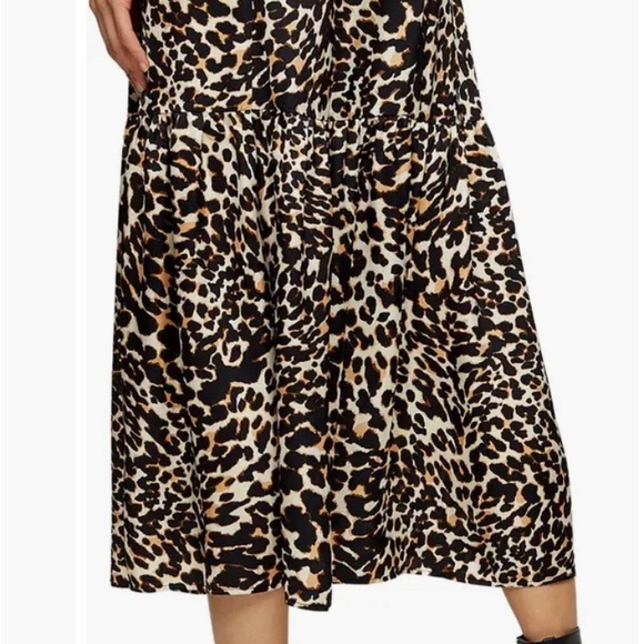 NWOT Top Shop Leopard Tier Skirt, Sz4. Never worn, button closure. - Picture 3 of 5